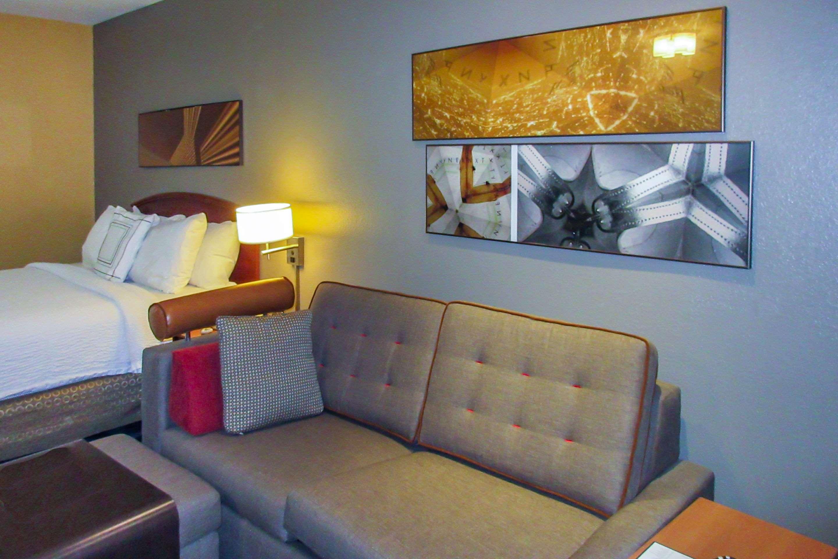 Suburban Extended Stay Hotel Greenville Haywood Mall Экстерьер фото