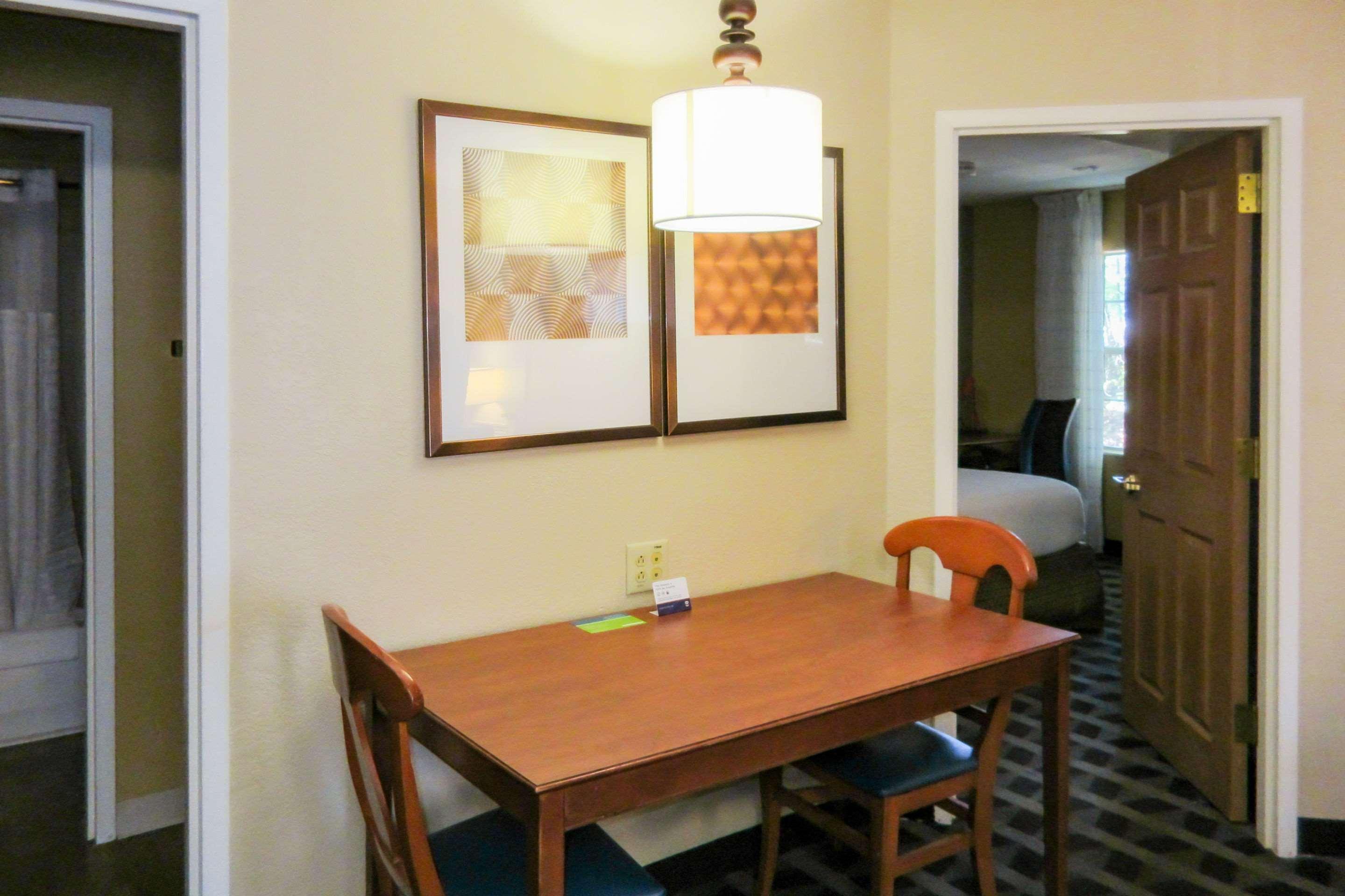 Suburban Extended Stay Hotel Greenville Haywood Mall Экстерьер фото